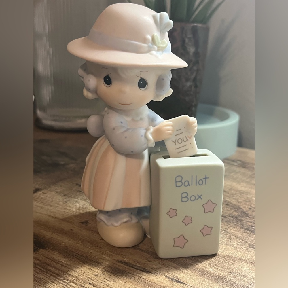 Vintage 1989 Precious Moments Voting figurine